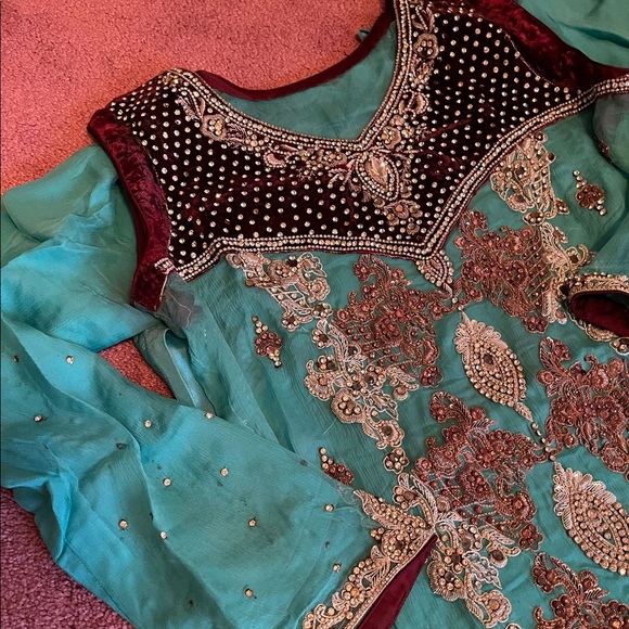 Pakistani Wedding Formal wear - Picture 12 of 15
